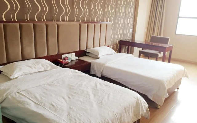 Danfengbailu Business Hotel