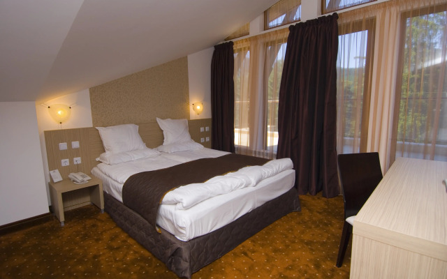 Radinas Way Hotel