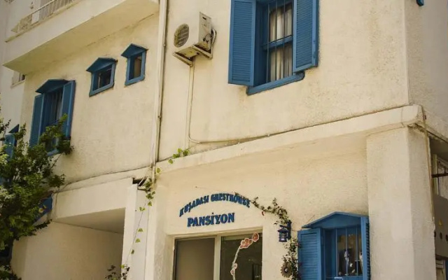 Kusadasi Guest House