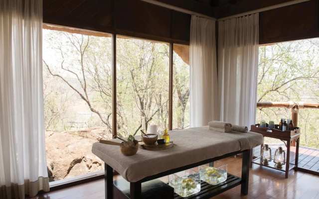 Madikwe Hills Private Game Lodge