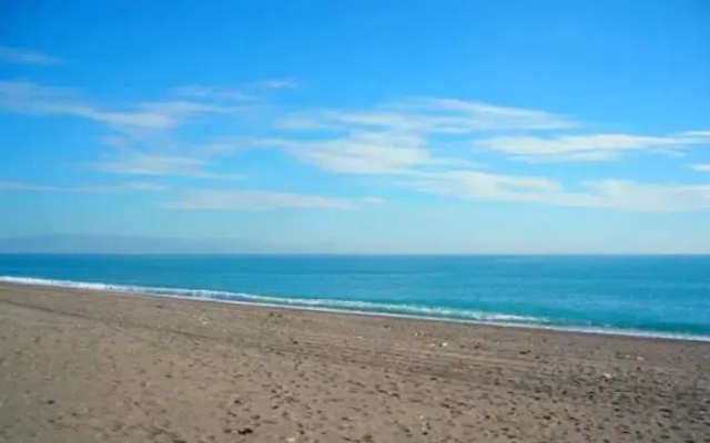 Holiday House Etna Beach