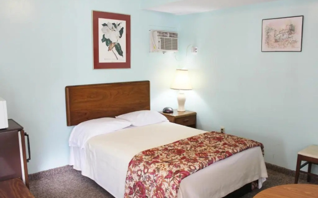 Barberry Court Motel