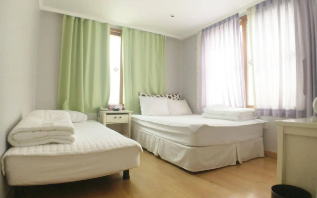 Good Inn Hotel