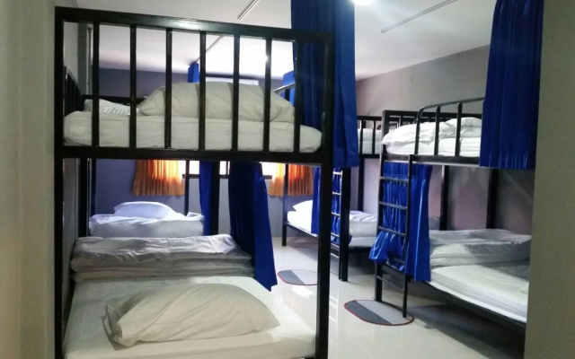 Doze Hostel