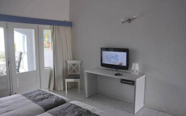 Blue Bay Lodges