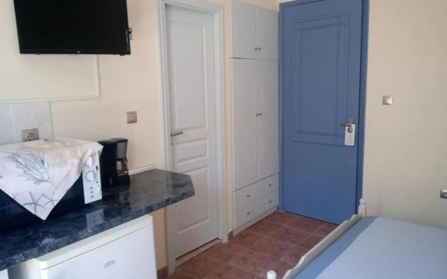 Eftichia Rooms & Studios