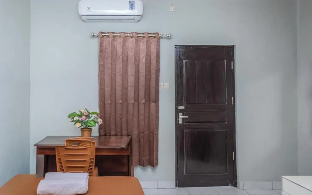 Amor Homestay Near Eltari International Airport RedPartner