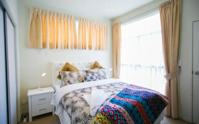 Epsom Central Modern 3Brd Apt
