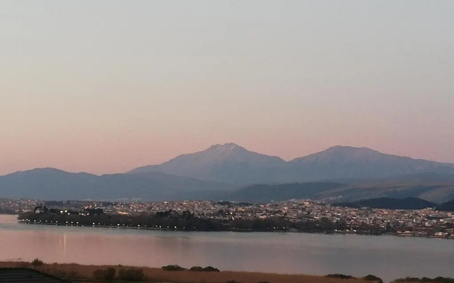 House with View in Amfithea