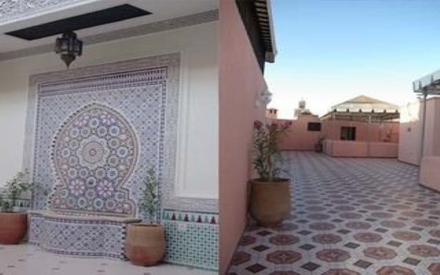 Отель Riad Jibril вид на фасад