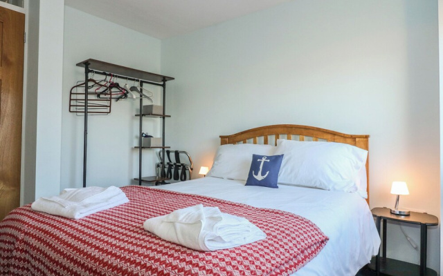 The Moorings Apartment