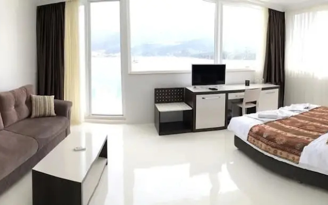 La Moda Beach Hotel