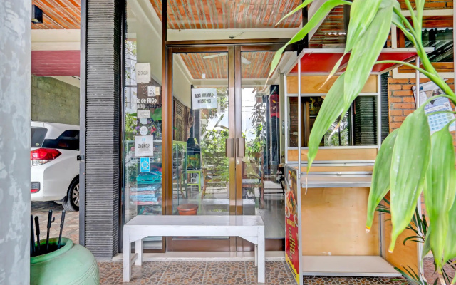 OYO 90681 Huiz De Rico Guesthouse