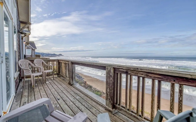 Waters Edge - Bella Beach
