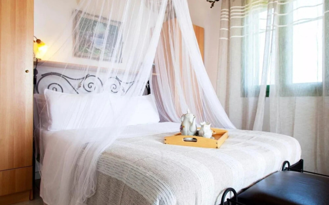 Monambeles Villas 2-bedroom Villa Elvira-elena-valentina