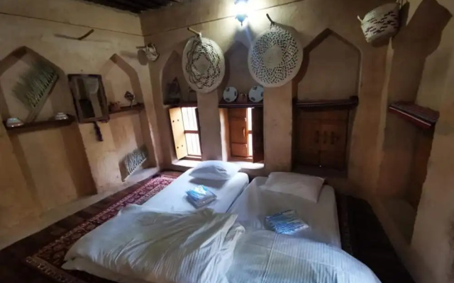 Misfah Old House