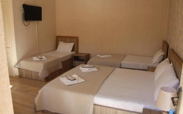 Emis Hotel