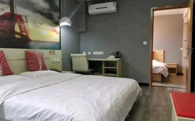 Shankee Chain Hotel (Longli Laobanjie Pedestrian Street)