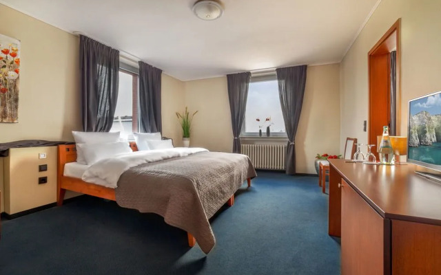 Hotel Omega