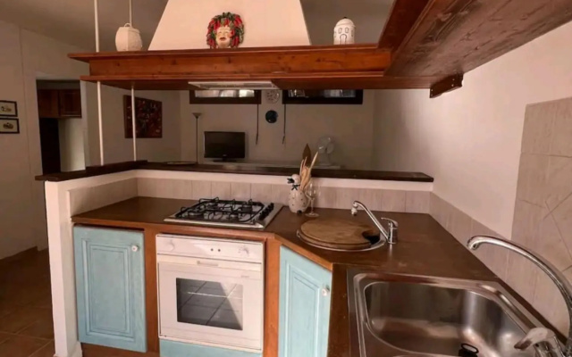 Pretty little house with independent entrance-Casa Marina