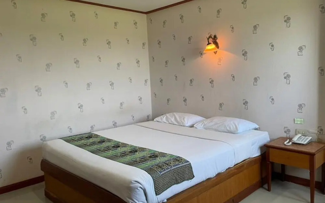 Sakol Grand Palace Hotel