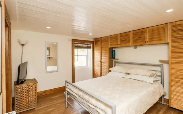 2 Burnside Place