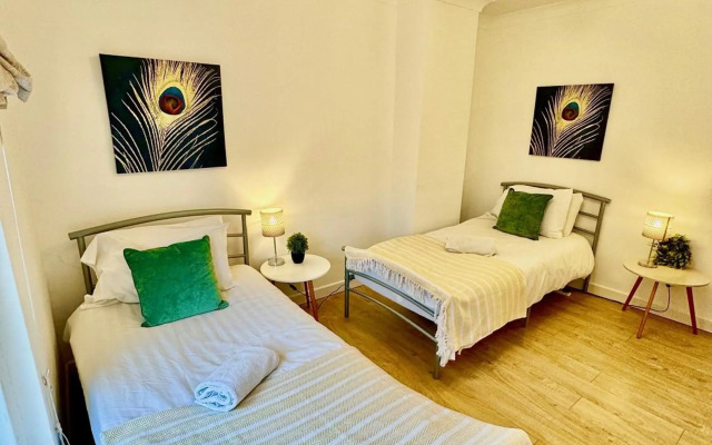 EasyRest Apartments Spalding - Whole Private House - Sleeping 5