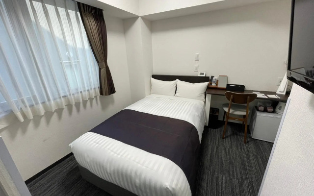 Shimbashi Urban Hotel