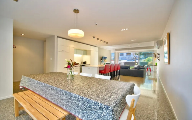 Modern Sanctuary at Kent Street