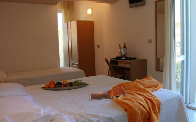 Hotel Antares