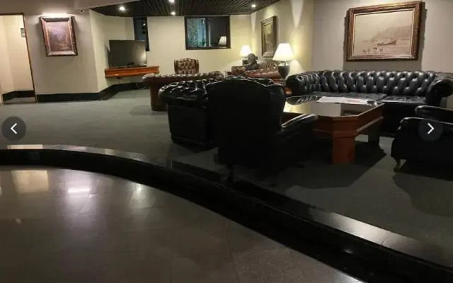 The Plaza Flat Service