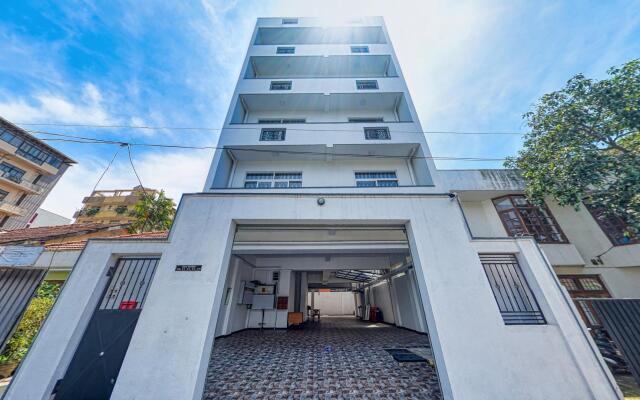 Апартаменты Ocean Breeze Apartment Colombo вид на фасад