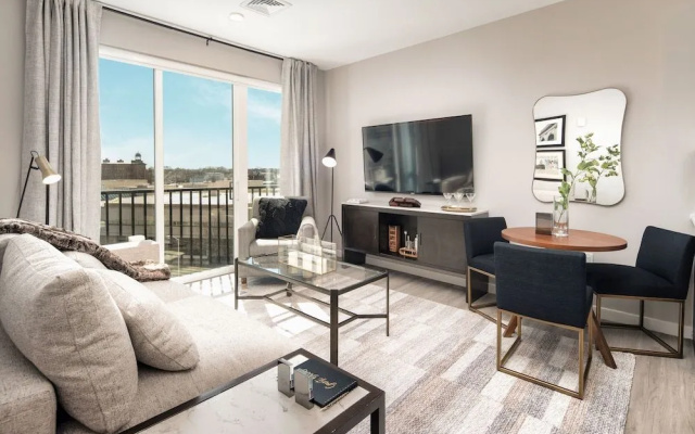 Hyatus Luxury Residences City Crossing