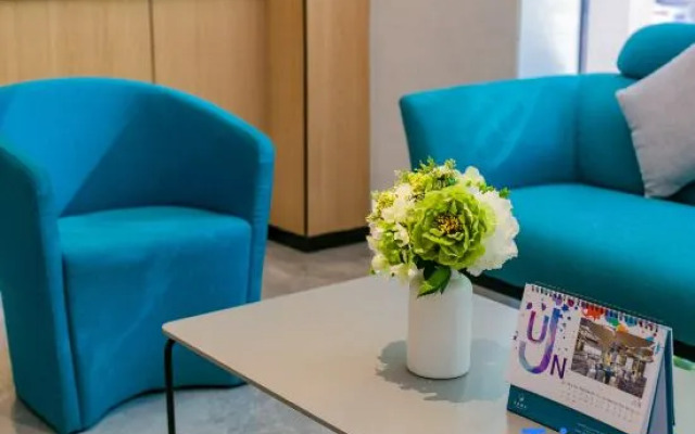 Yiju Hotel （Fengcheng 10th Road Metro,Xi’an North Station)