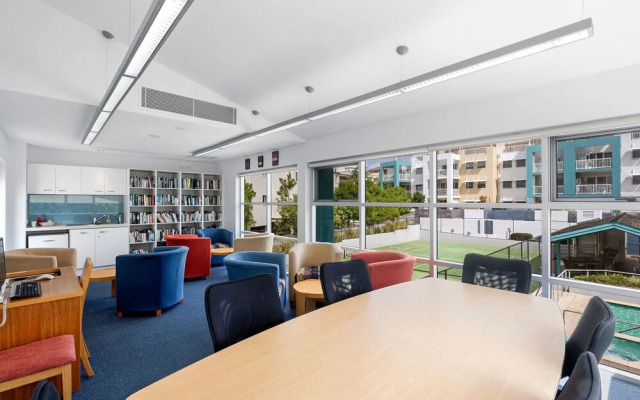 2BR Coolum Beach Escape
