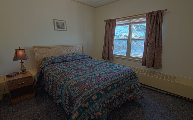 Glacier View Condo Suites