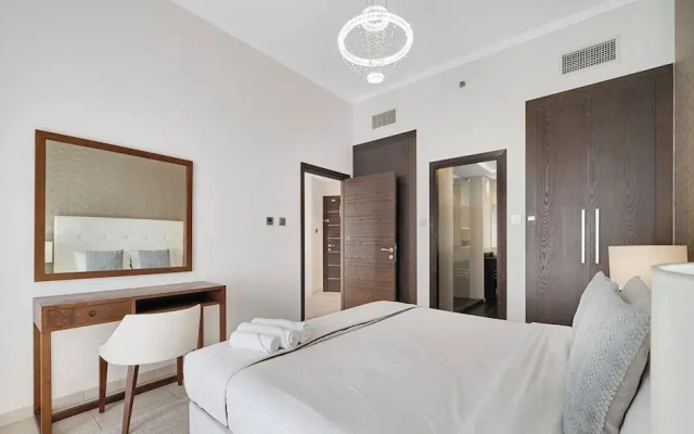 Cayan Escape Lavish 1BR with Sea View