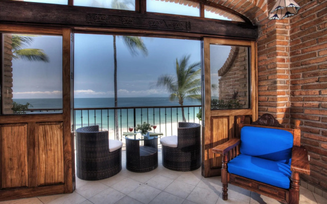 Vallarta Shores Beach Hotel