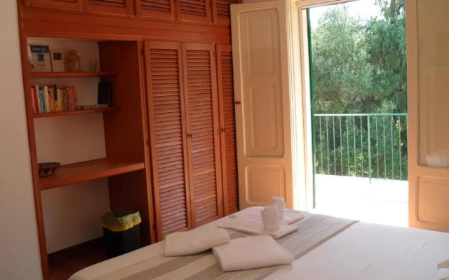I Gu Books & Rooms