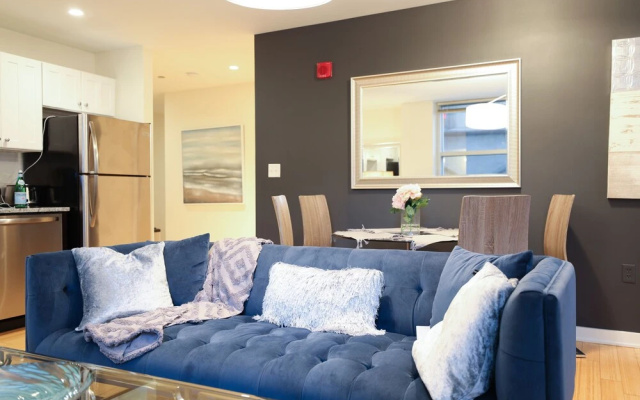 Boston Commons Apartments by Barsala