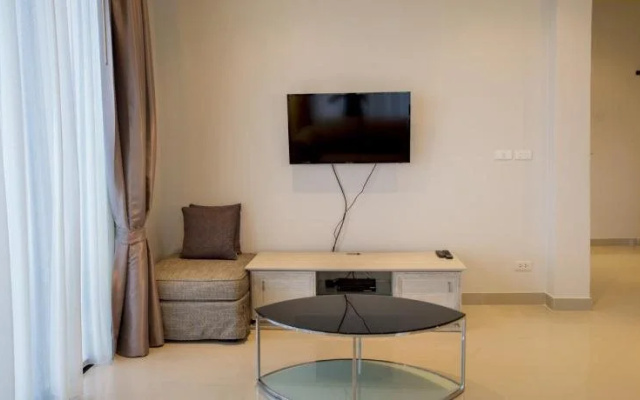Klong Muang Beach Apartment