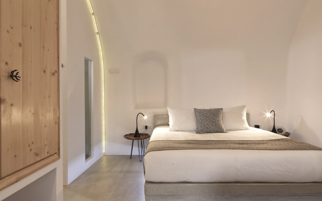 Elysian Santorini