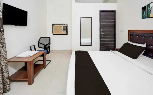 Hotel Heaven Peacock Noida