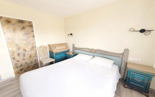 Castor Hotel