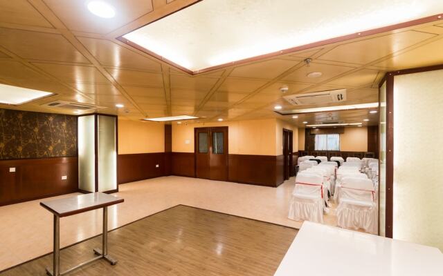Oyo Flagship 60504 Hotel Marina