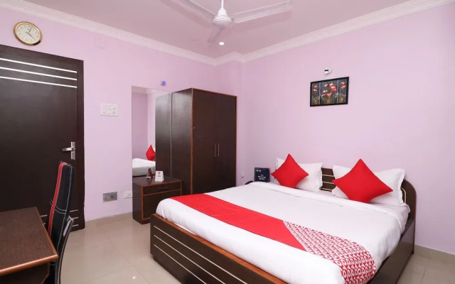 OYO Flagship 11703 Hemlata Lodge