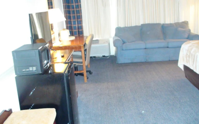 Armstrong Inn and Suites