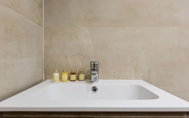 Bright Studio Flat - Camberwell! 3d