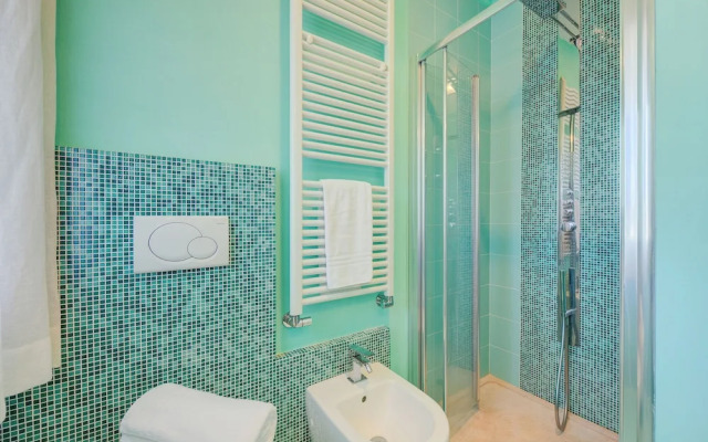 Green Tiffany Apartment