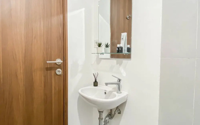 Modern Studio At Lrt City Sentul - Royal Sentul Park Apartment